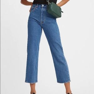 Levi’s straight ribcage jeans